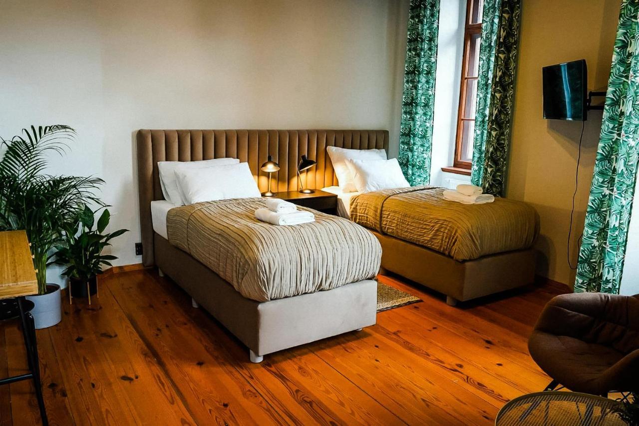 Apartamenty W Wiezy シュフィドニツァ エクステリア 写真